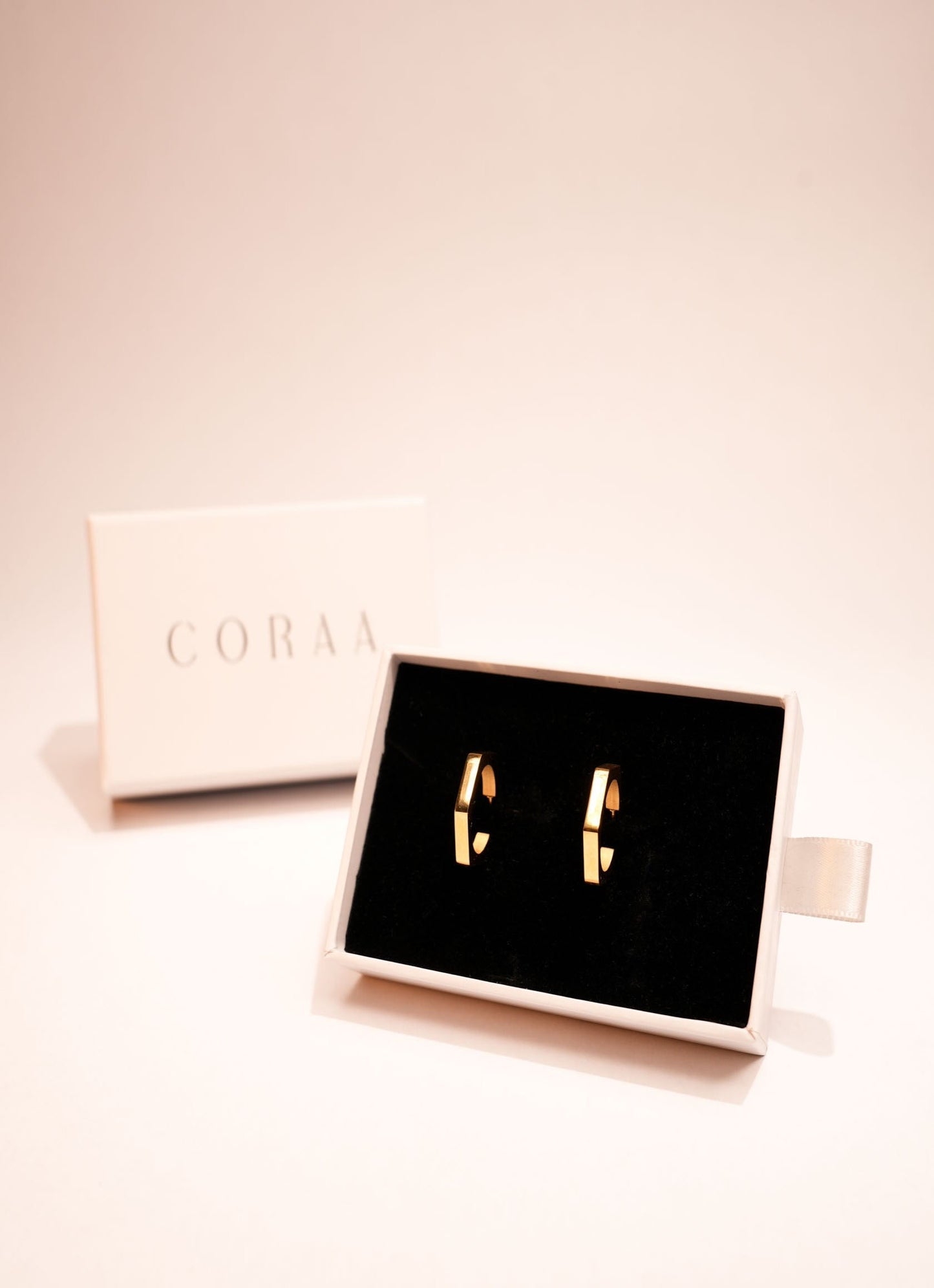 SIMPLE 18K GOLD