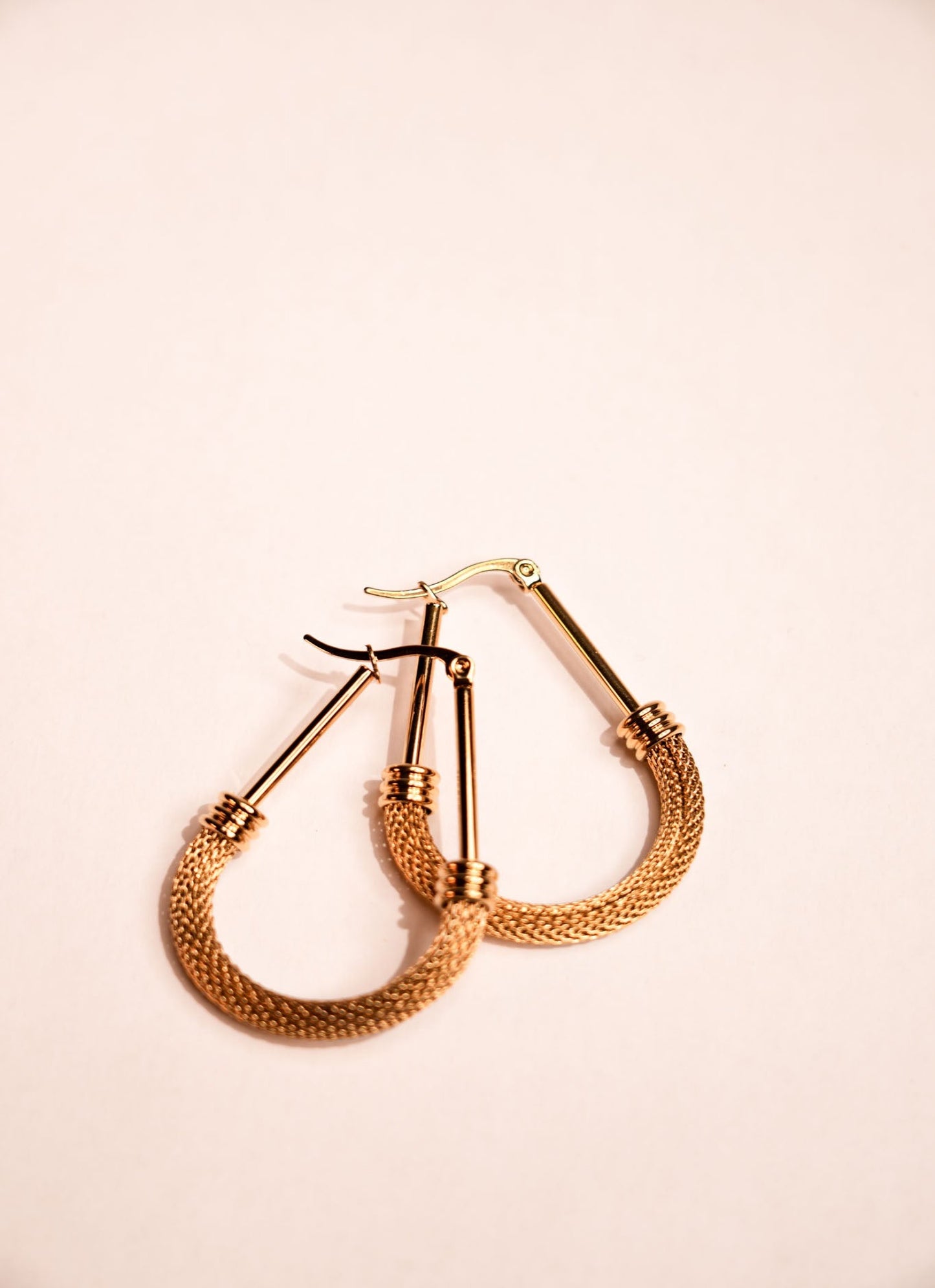 THE HOOP