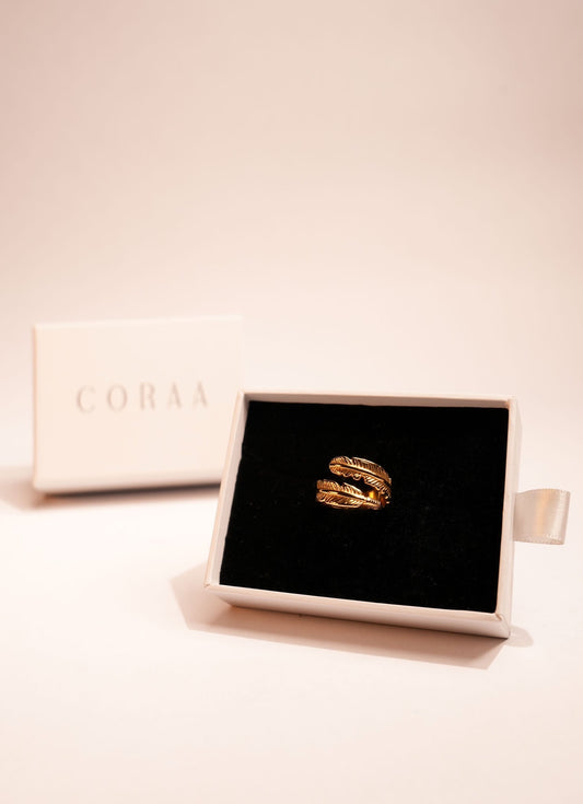 LEAFY LUXE ELEGANCE