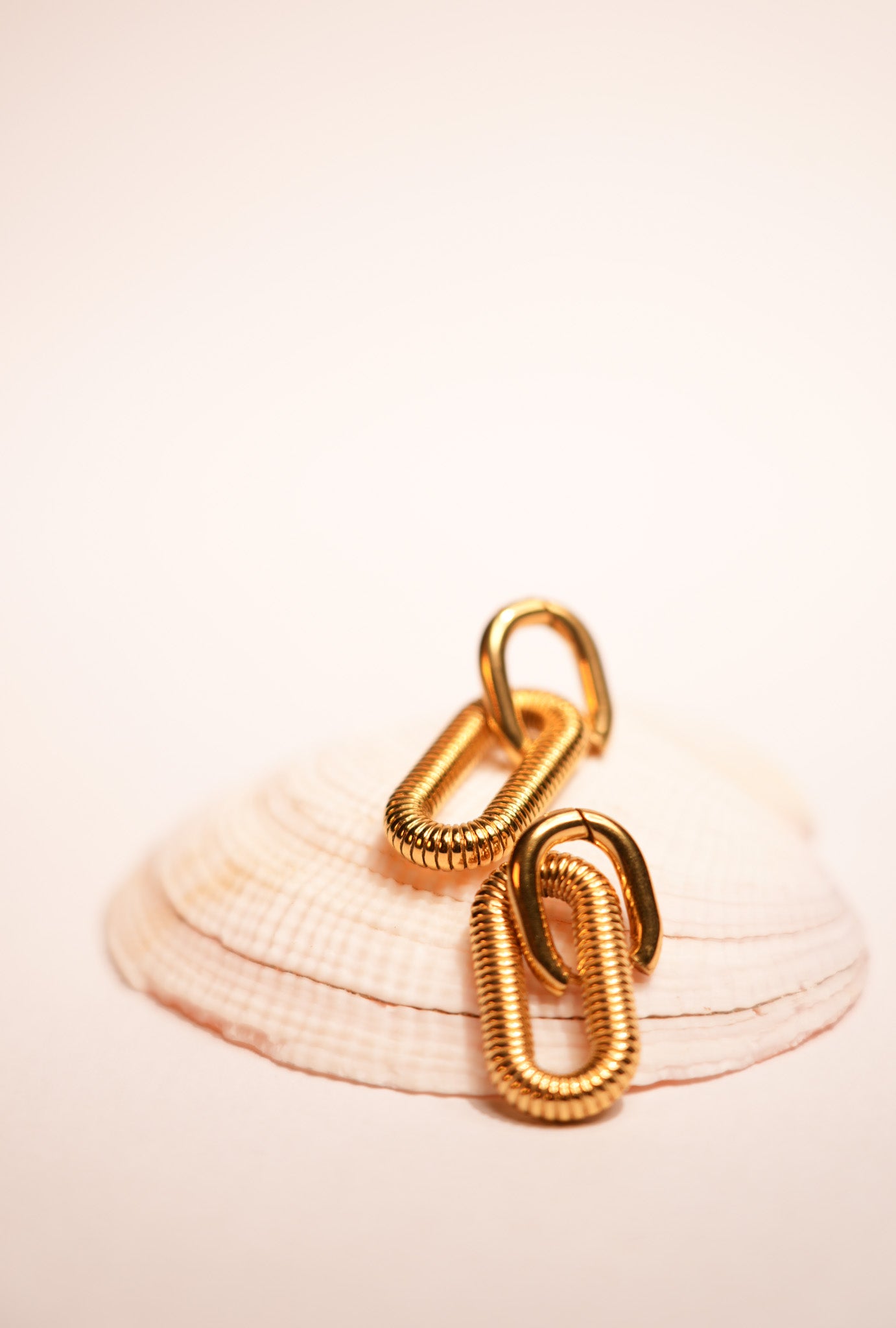 ZAAGOL 18K GOLD